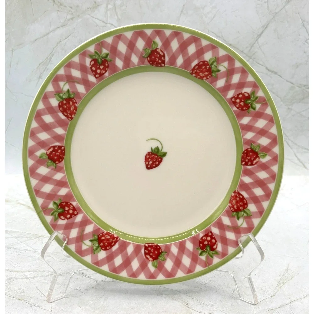 Villeroy & Boch Strawberries 'N Cream Replacement Salad Plate 8.25